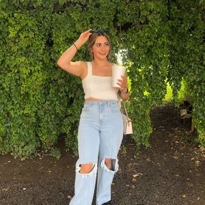 Meet your Posher, Isabella